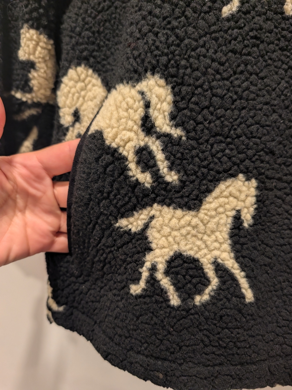 VINTAGE 90s Women's Horse Equestrian Print Black Sherpa Reversible Jacket Coat - Picture 3 of 10